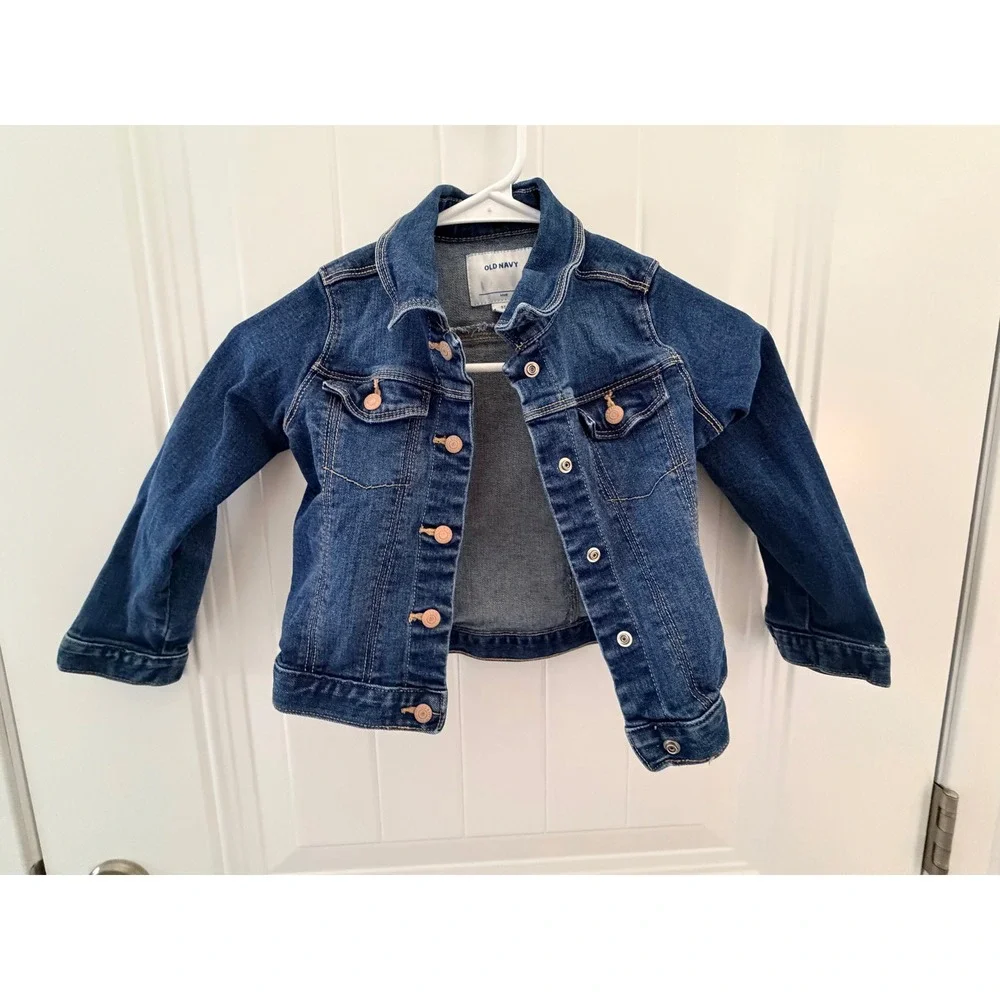Old Navy‎ Kids Denim Trucker Jacket Medium Wash Blue Jean Coat 5T